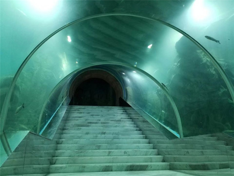 Akrüüli tunnel akvaariumi projekti hind